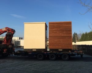 Shelters porte en pignon vide technique bardage bois